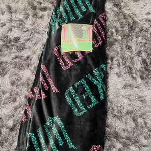 Wicked Logo Soft Plush Throw Blanket 50 x 70 Black Green Pink
